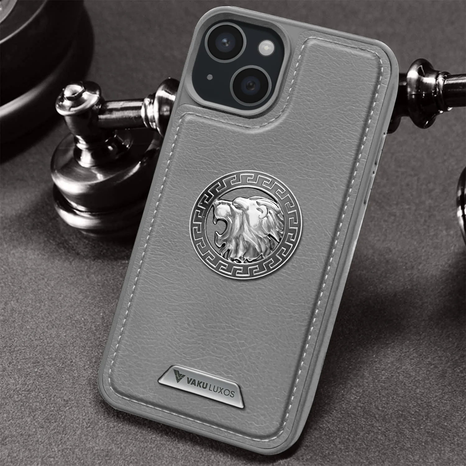 Vaku ® Apple iPhone 15 Plus Regal Shield Metal Lion Engraved Leather Back Cover - Image 6