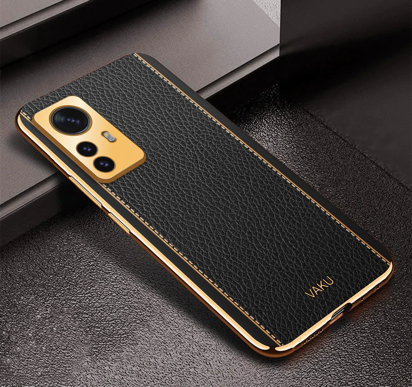 VakuĀ® Xiaomi 12 Pro 5G Luxemberg Leather Pattern Gold Electroplated Soft TPU Back Cover - Image 3